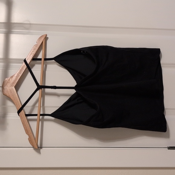 Old Navy Studiosmooth Tank Top - Picture 3 of 6